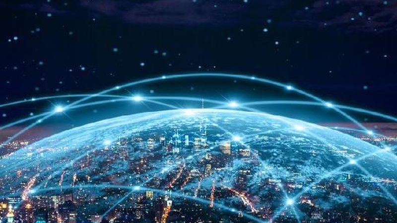 面对手工操作与OA系统的抉择，电子厂老板们可能存在以下困惑：